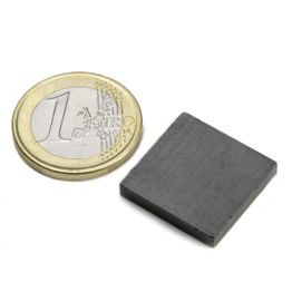FE-Q-20-20-03 Block magnet 20 x 20 x 3 mm, holds approx. 450 g, ferrite, Y35, no coating
